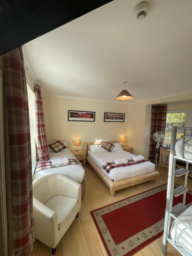 Oakhurst Gatwick B&B Crawley  Ngoại thất bức ảnh
