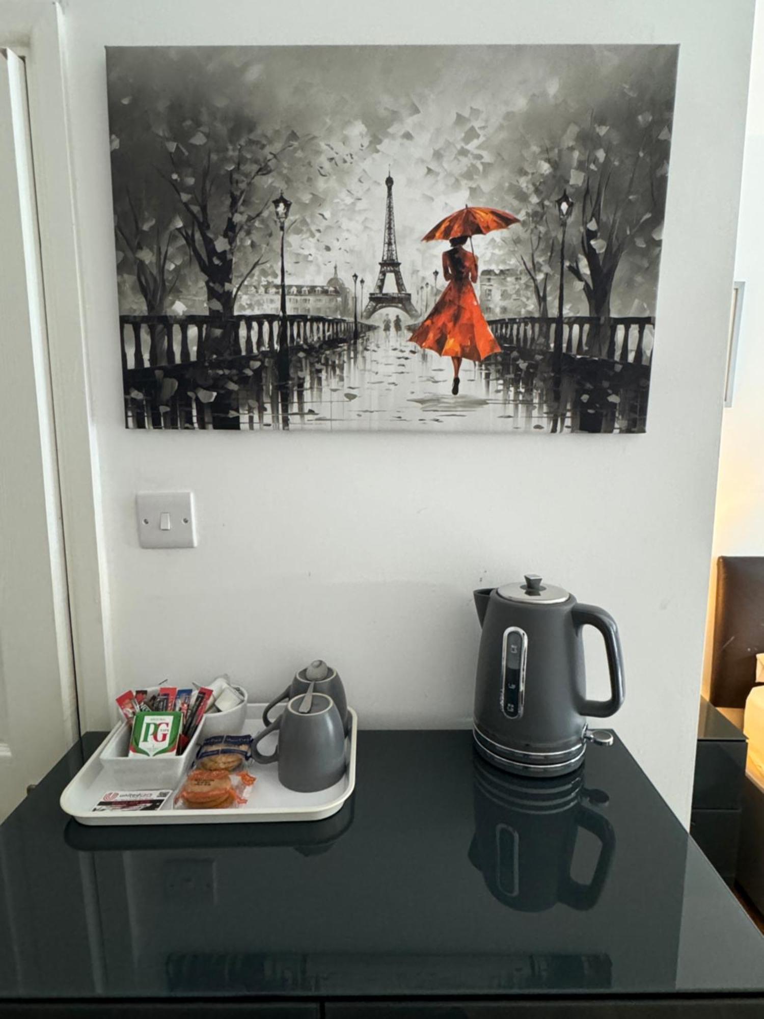 Oakhurst Gatwick B&B Crawley  Ngoại thất bức ảnh