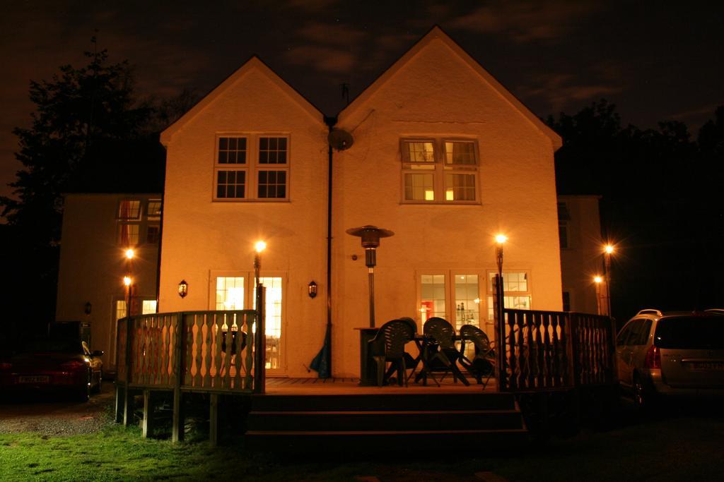 Oakhurst Gatwick B&B Crawley  Ngoại thất bức ảnh