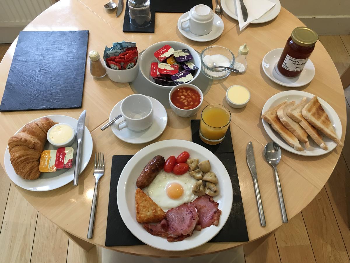 Oakhurst Gatwick B&B Crawley  Ngoại thất bức ảnh